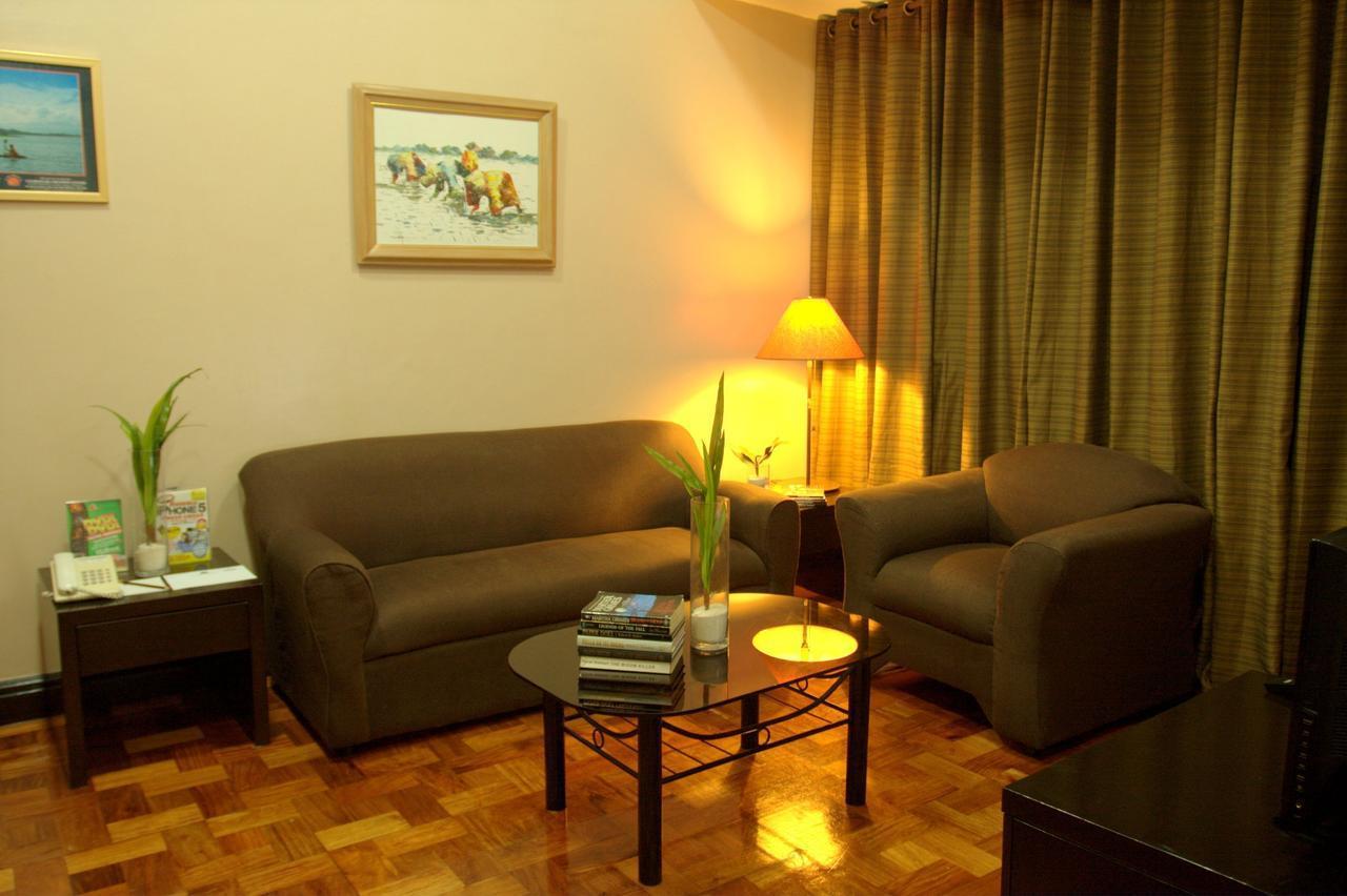 Asian Mansion II Makati City Екстер'єр фото