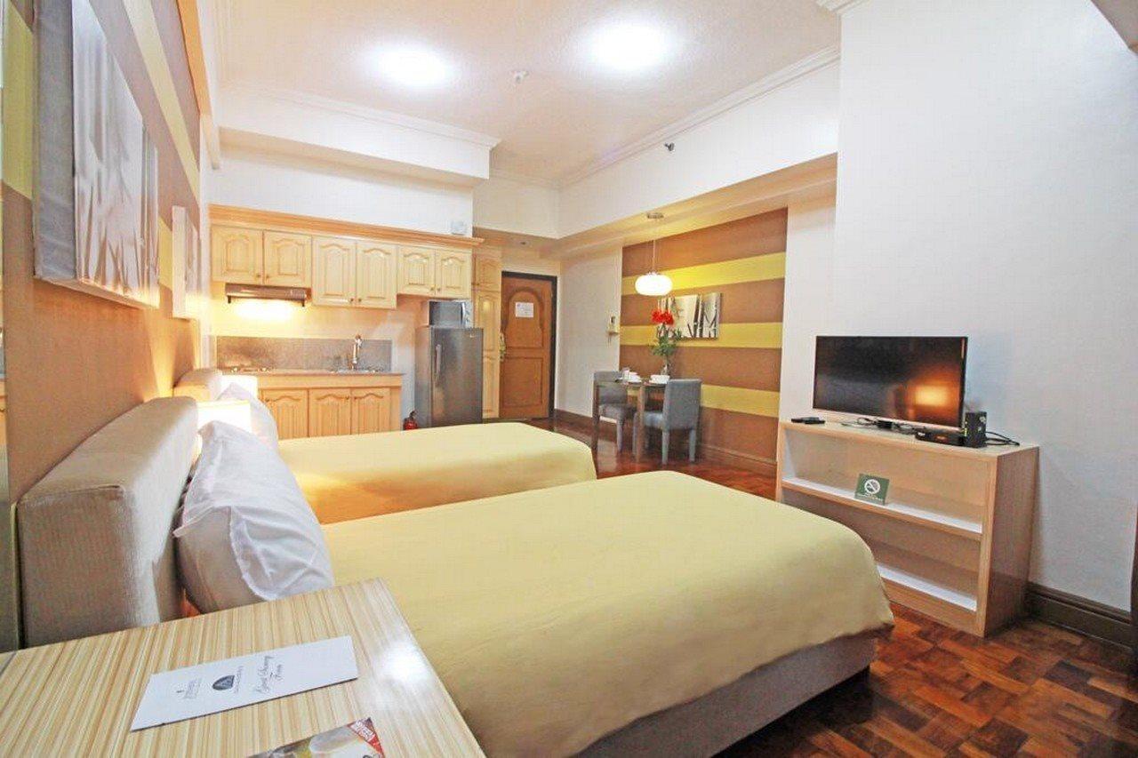 Asian Mansion II Makati City Екстер'єр фото