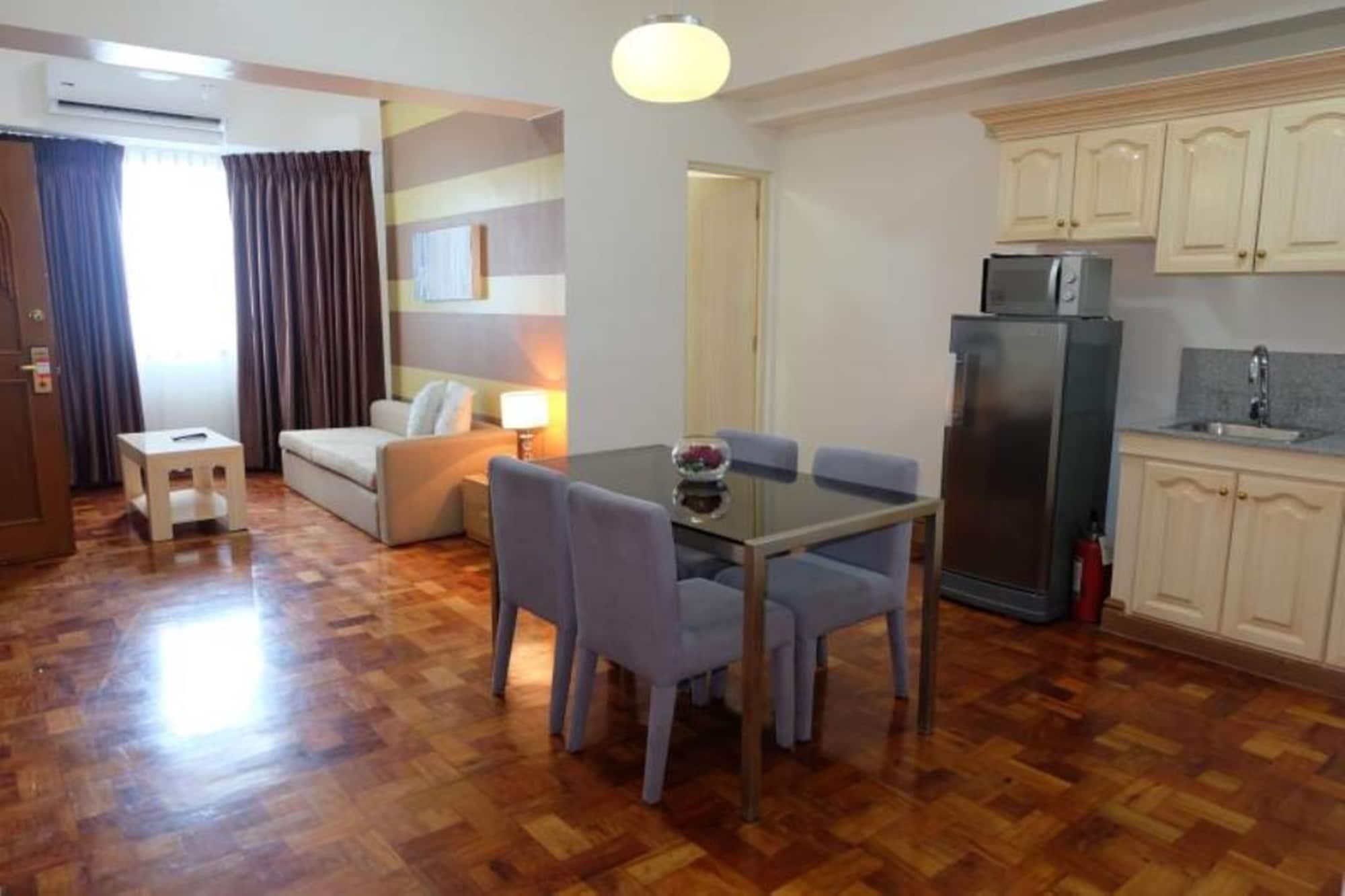 Asian Mansion II Makati City Екстер'єр фото