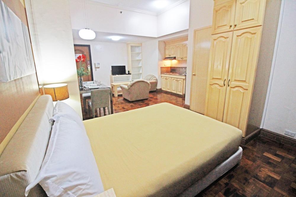 Asian Mansion II Makati City Екстер'єр фото