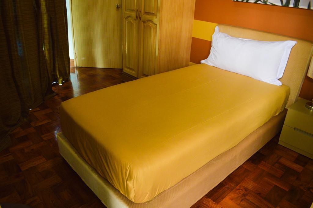 Asian Mansion II Makati City Екстер'єр фото